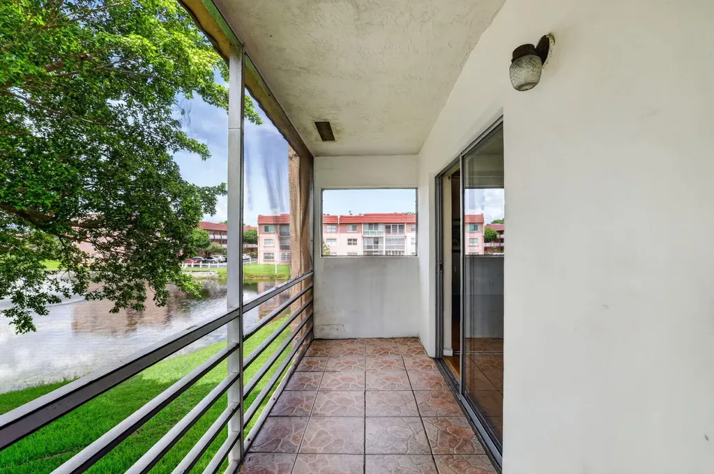 9141 Sunrise Lakes Boulevard Sunrise FL 33322
