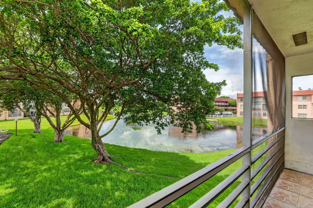 9141 Sunrise Lakes Boulevard Sunrise FL 33322