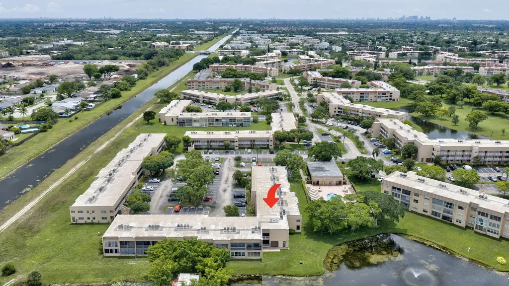 9141 Sunrise Lakes Boulevard Sunrise FL 33322