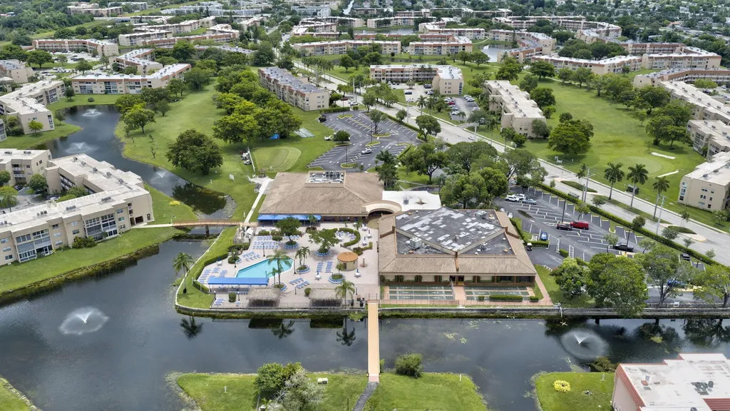 9141 Sunrise Lakes Boulevard Sunrise FL 33322