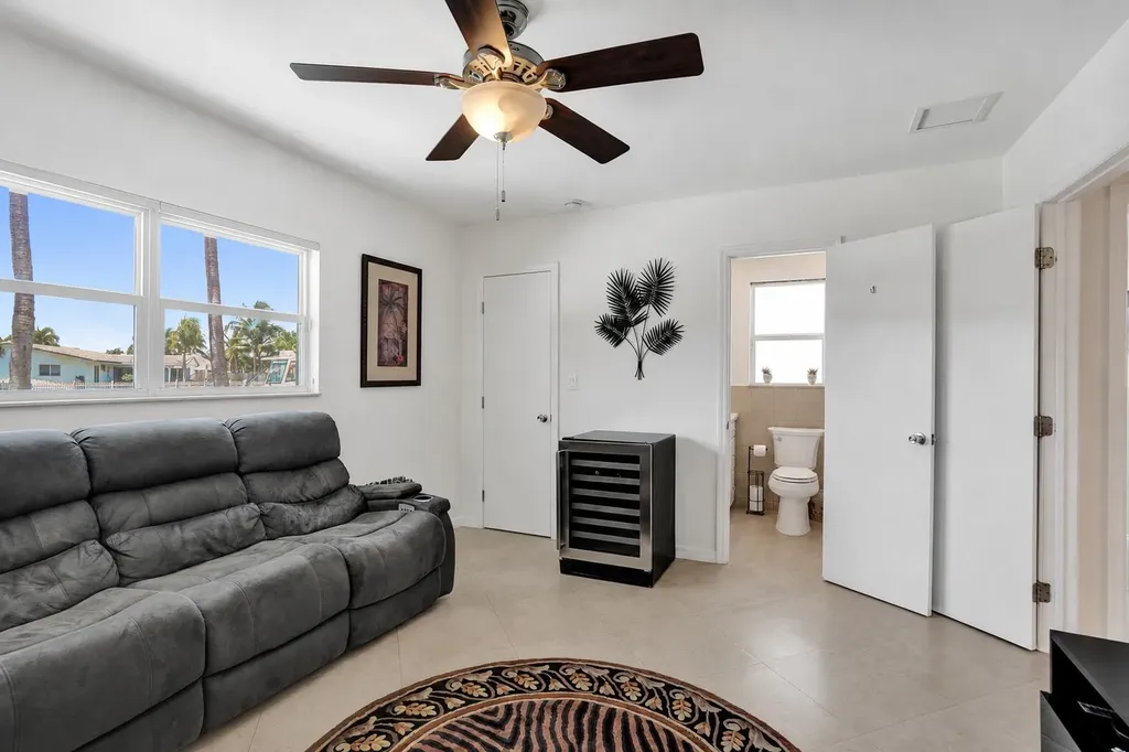 240 SE 3rd Court Pompano Beach FL 33060