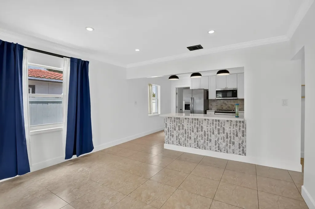 2427 Harding Street Hollywood FL 33020