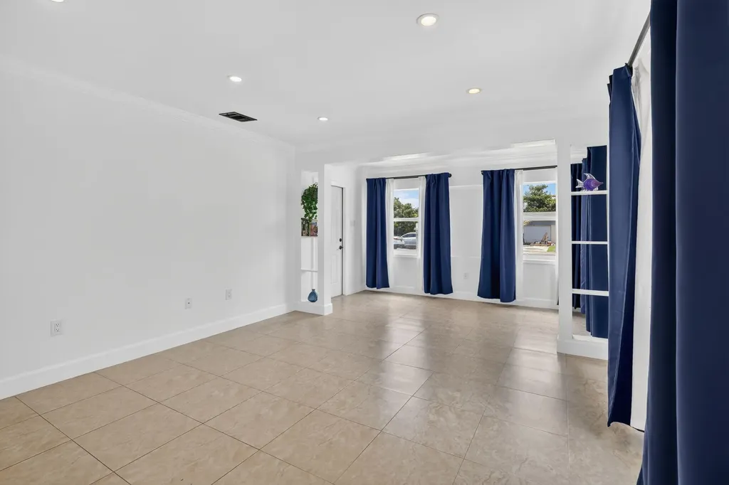 2427 Harding Street Hollywood FL 33020