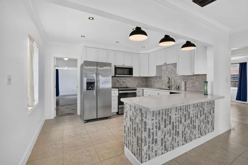 2427 Harding Street Hollywood FL 33020