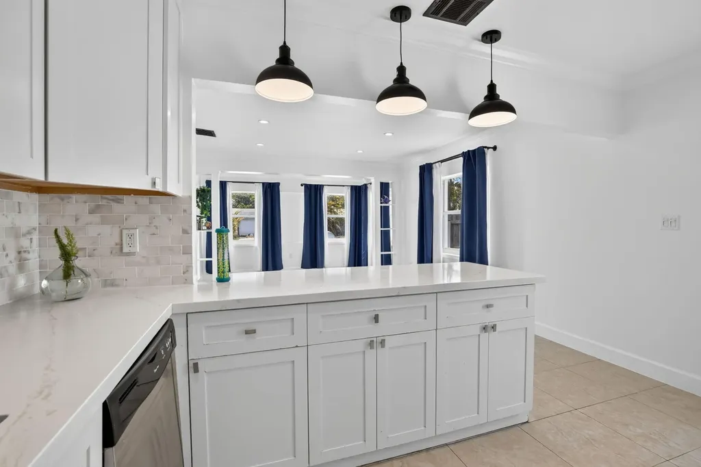 2427 Harding Street Hollywood FL 33020