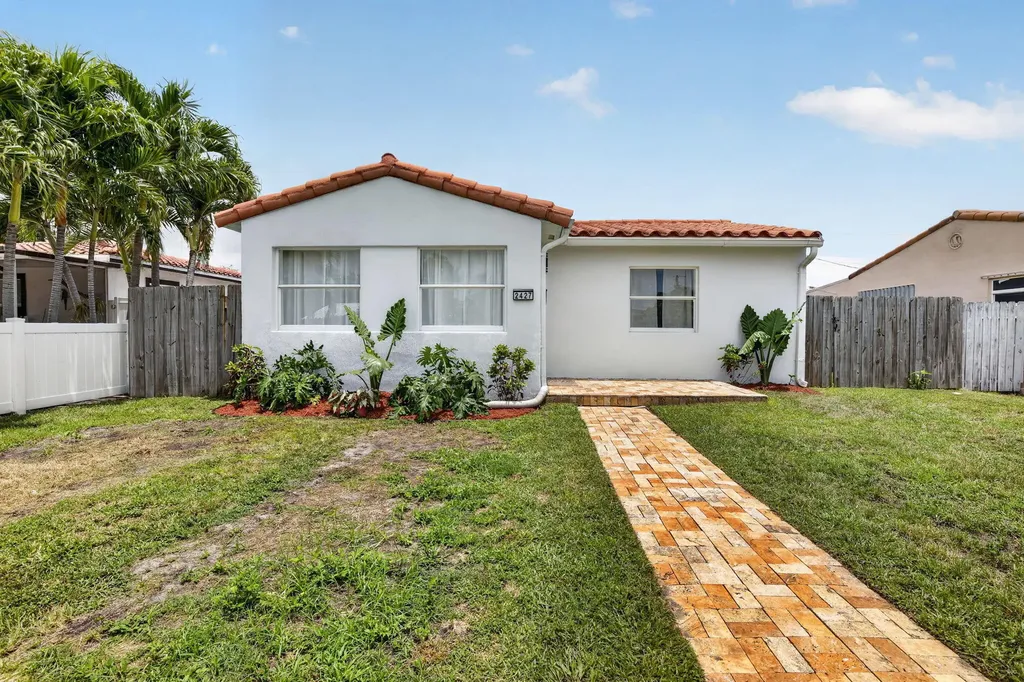 2427 Harding Street Hollywood FL 33020