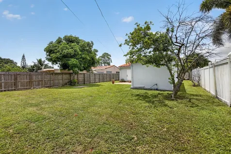 2427 Harding Street Hollywood FL 33020