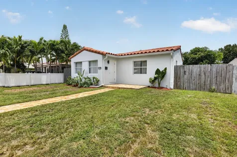 2427 Harding Street Hollywood FL 33020