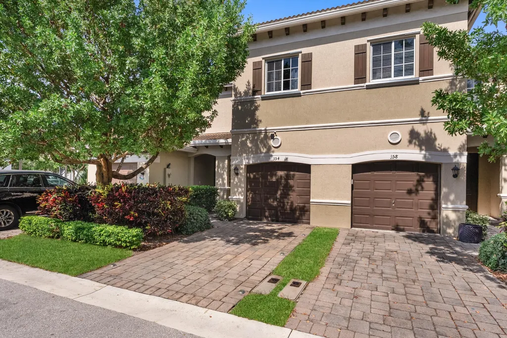 354 SE 1st Way Deerfield Beach FL 33441