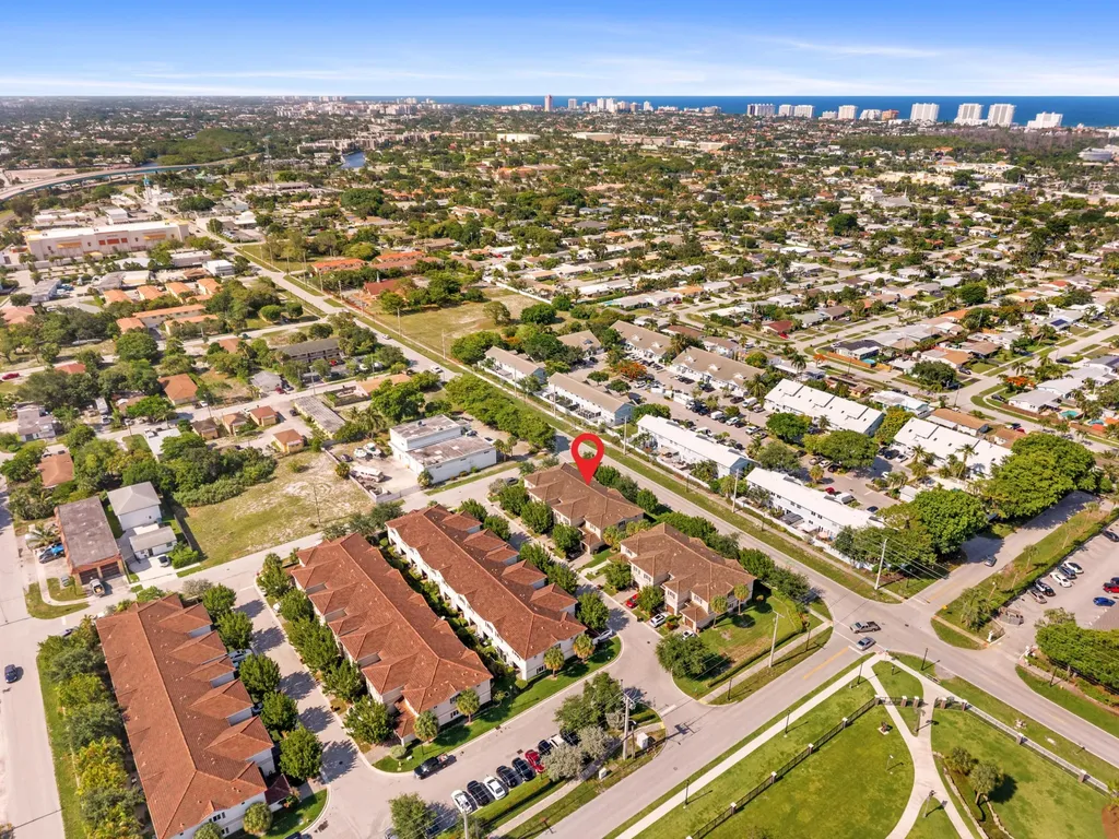 354 SE 1st Way Deerfield Beach FL 33441