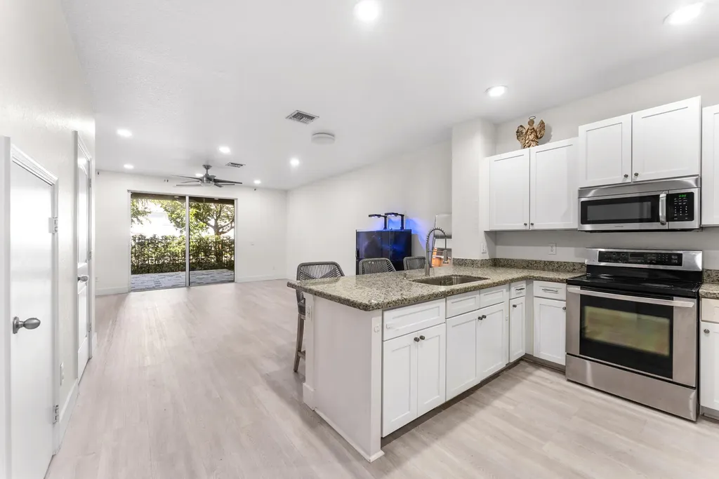 354 SE 1st Way Deerfield Beach FL 33441