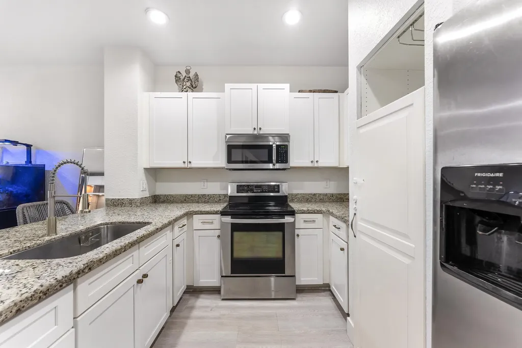 354 SE 1st Way Deerfield Beach FL 33441