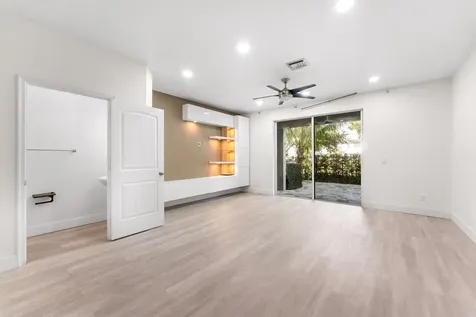 354 SE 1st Way Deerfield Beach FL 33441