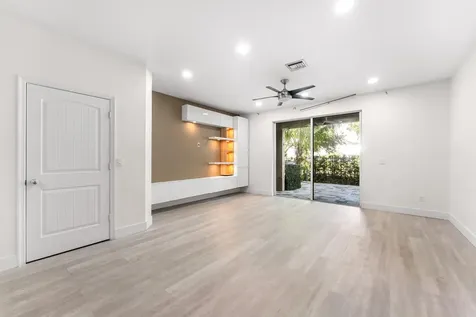354 SE 1st Way Deerfield Beach FL 33441