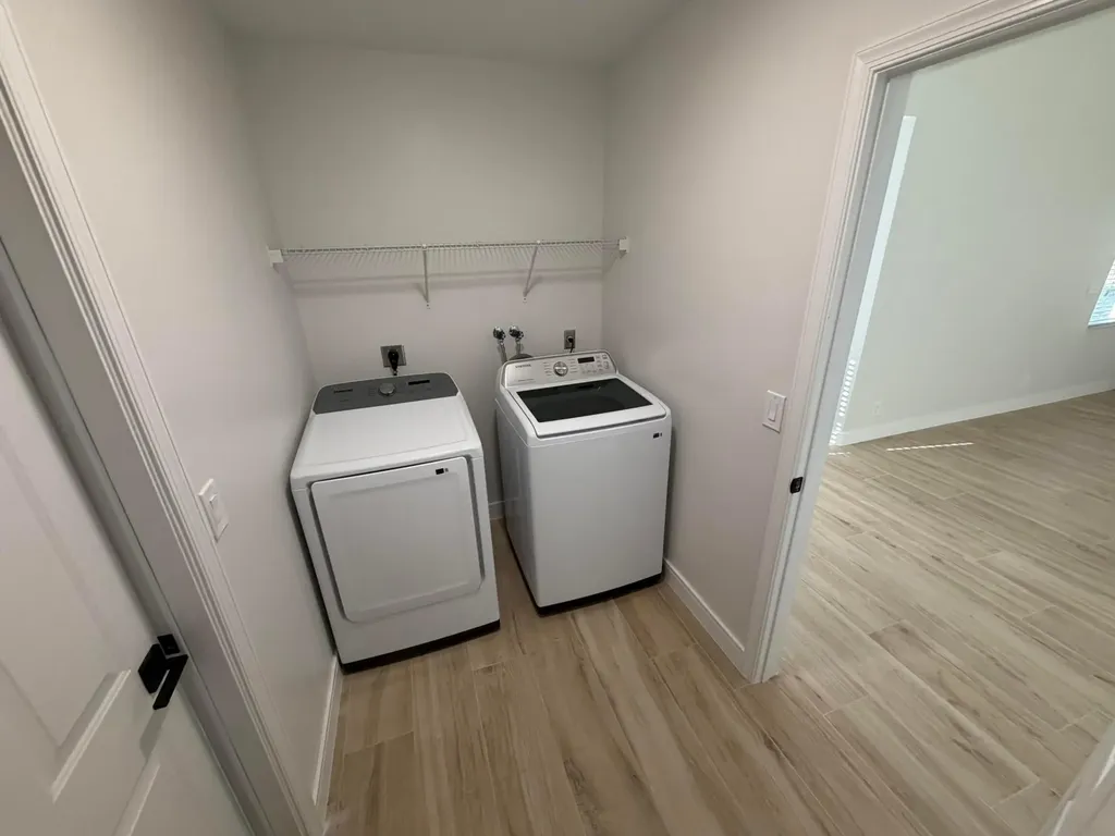 2325 NW 101st Way Coral Springs FL 33065