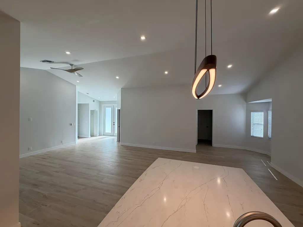 2325 NW 101st Way Coral Springs FL 33065