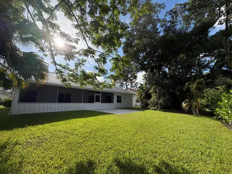2325 NW 101st Way Coral Springs FL 33065