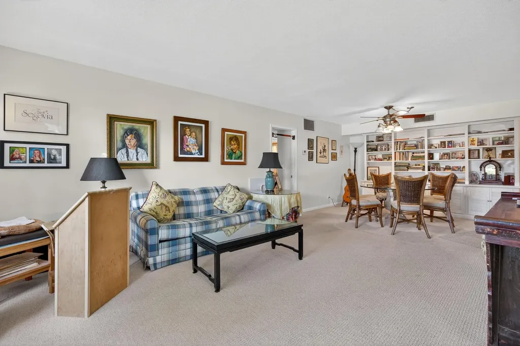 5580 Tamberlane Circle Palm Beach Gardens FL 33418