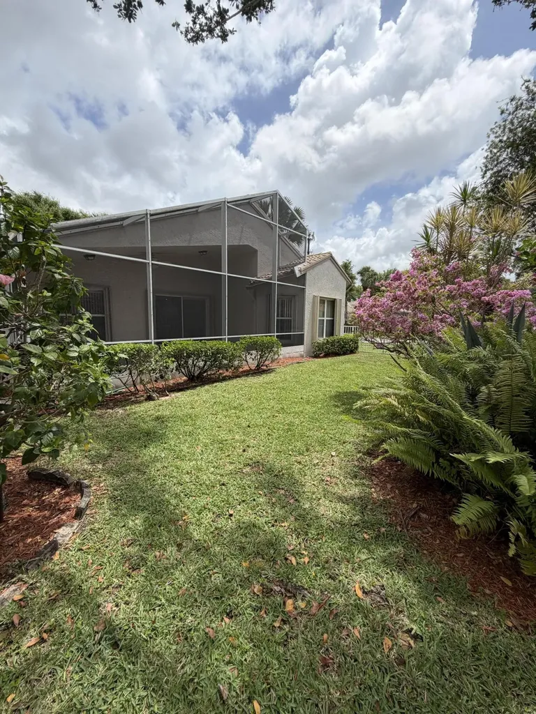 8046 Florenza Drive Boynton Beach FL 33472