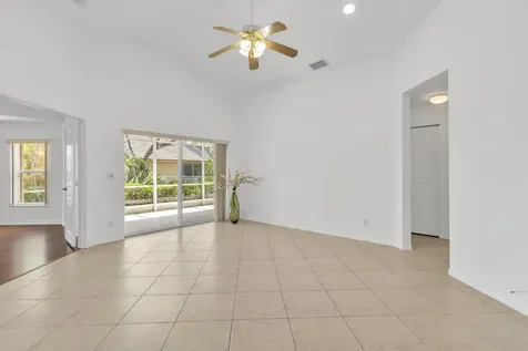 8046 Florenza Drive Boynton Beach FL 33472