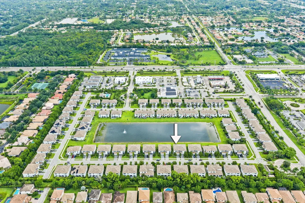 8697 Corvus Lake Worth FL 33467