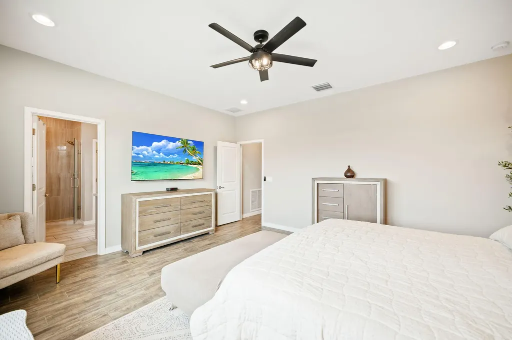 8697 Corvus Lake Worth FL 33467