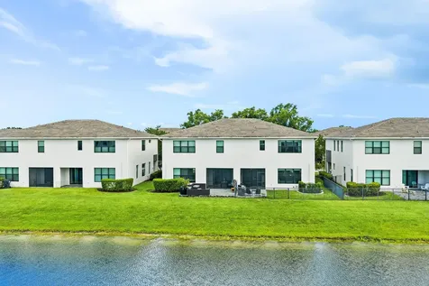 8697 Corvus Lake Worth FL 33467