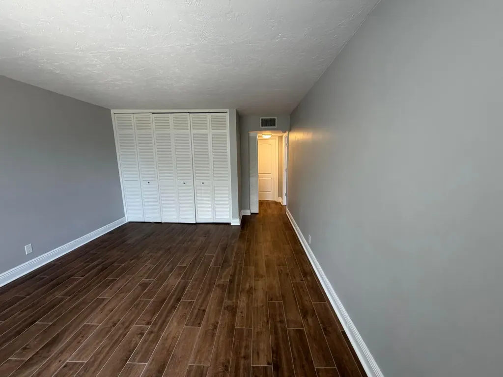 1147 Hillsboro Mile Hillsboro Beach FL 33062