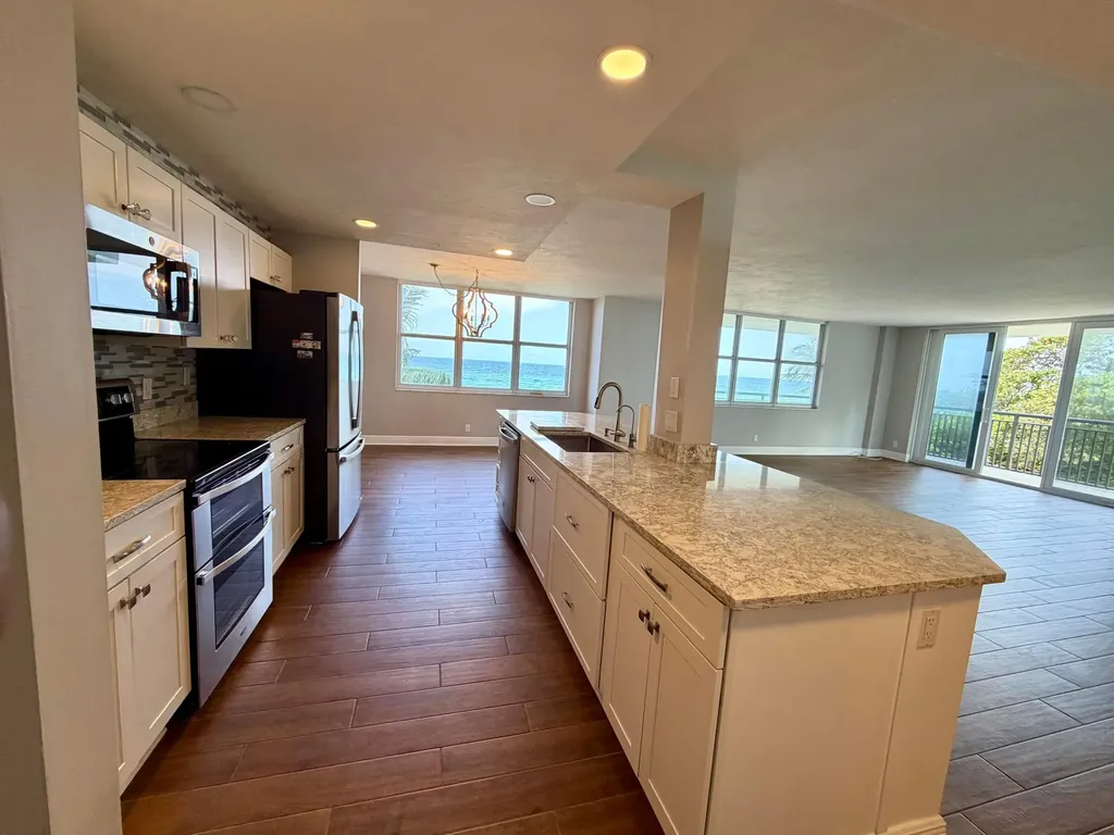 1147 Hillsboro Mile Hillsboro Beach FL 33062