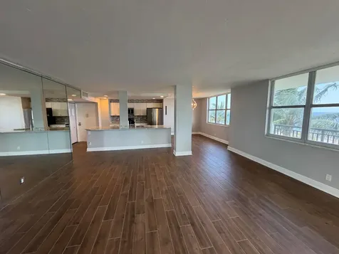 1147 Hillsboro Mile Hillsboro Beach FL 33062