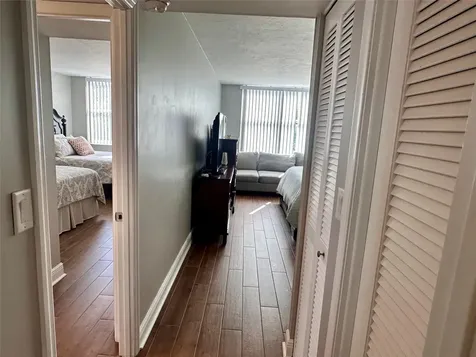 1147 Hillsboro Mile Hillsboro Beach FL 33062