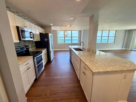 1147 Hillsboro Mile Hillsboro Beach FL 33062