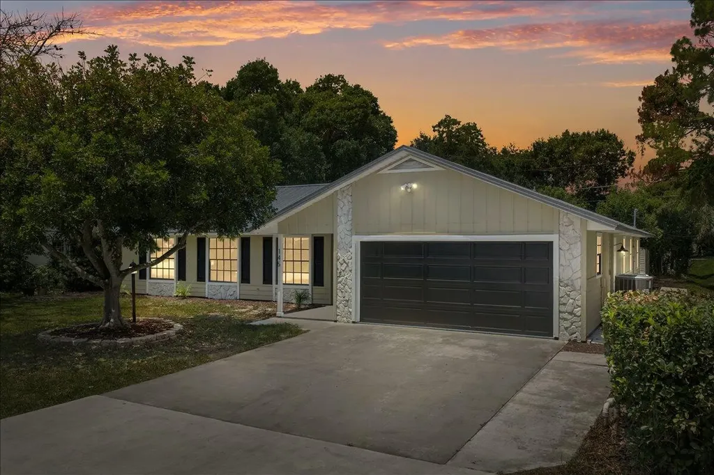 145 21st Avenue Vero Beach FL 32962