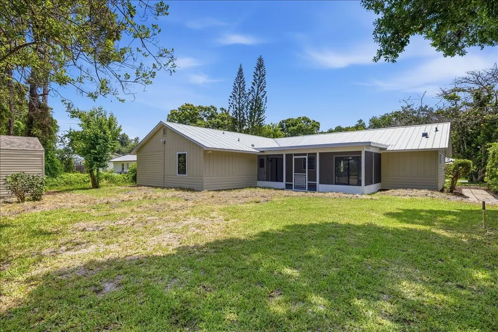 145 21st Avenue Vero Beach FL 32962