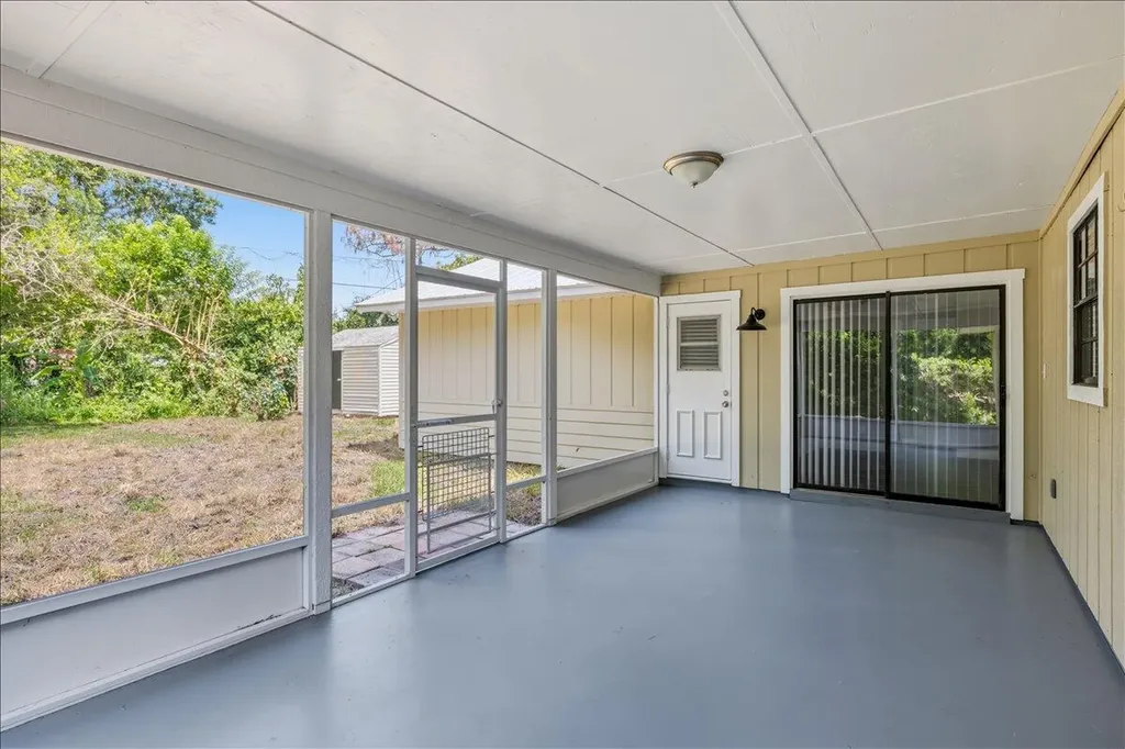 145 21st Avenue Vero Beach FL 32962