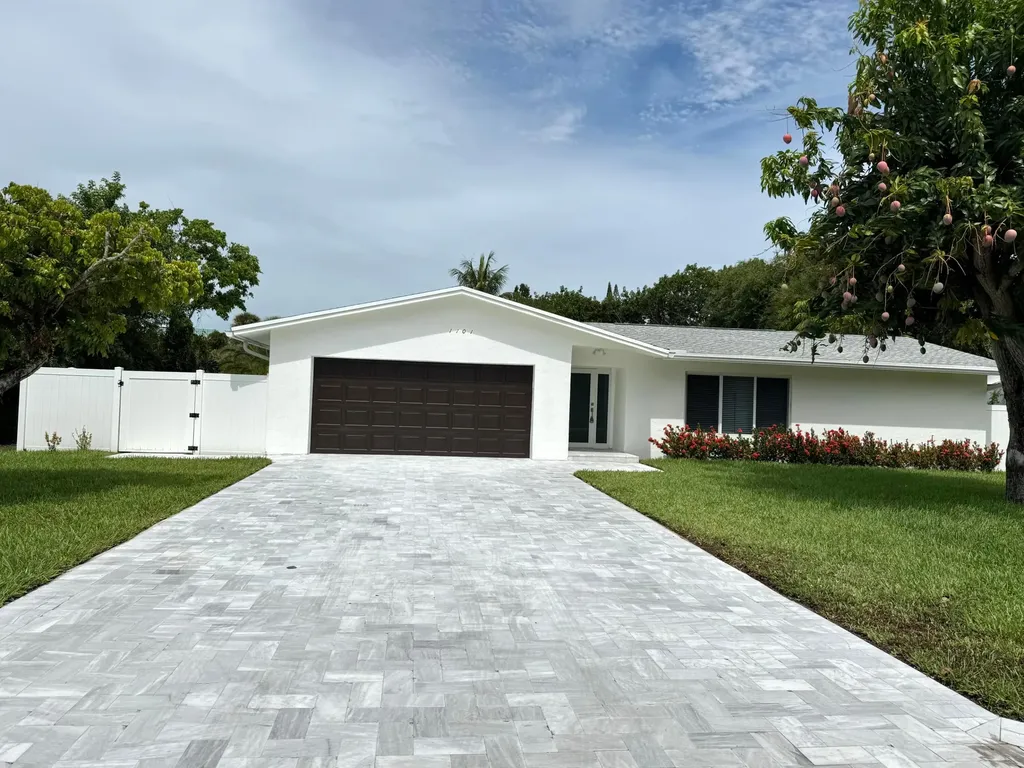 1101 NW 5th Avenue Boca Raton FL 33432