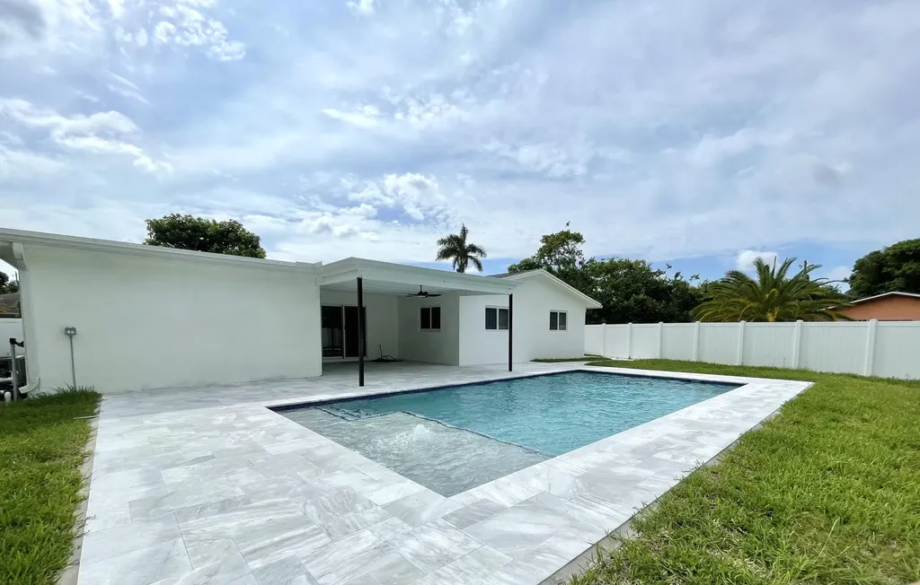 1101 NW 5th Avenue Boca Raton FL 33432