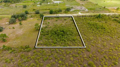 16841 NW 300th Street Okeechobee FL 34972