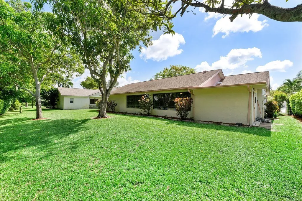 14915 Peppermill Lane Delray Beach FL 33484