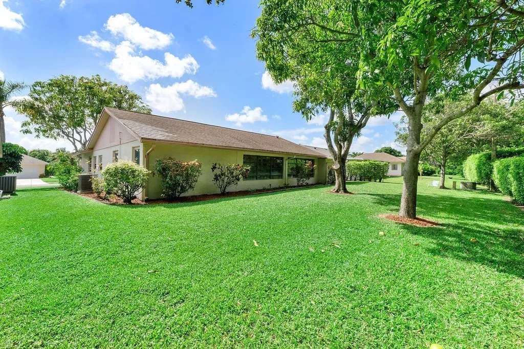 14915 Peppermill Lane Delray Beach FL 33484