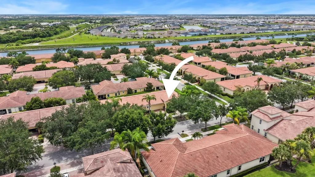 10117 SW Canossa Way Port St Lucie FL 34986