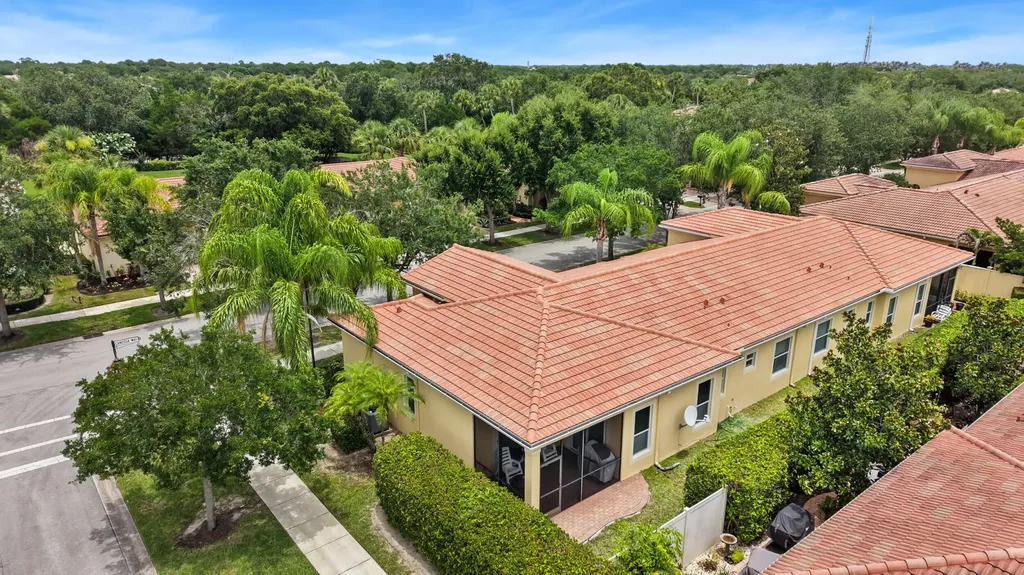 10117 SW Canossa Way Port St Lucie FL 34986