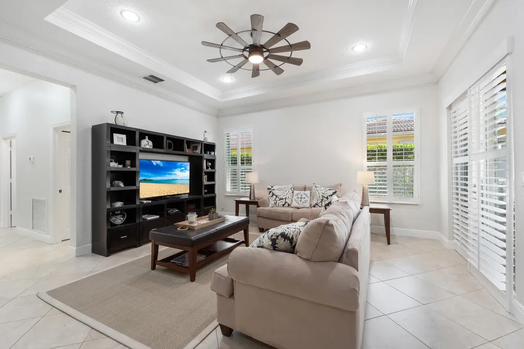 10117 SW Canossa Way Port St Lucie FL 34986