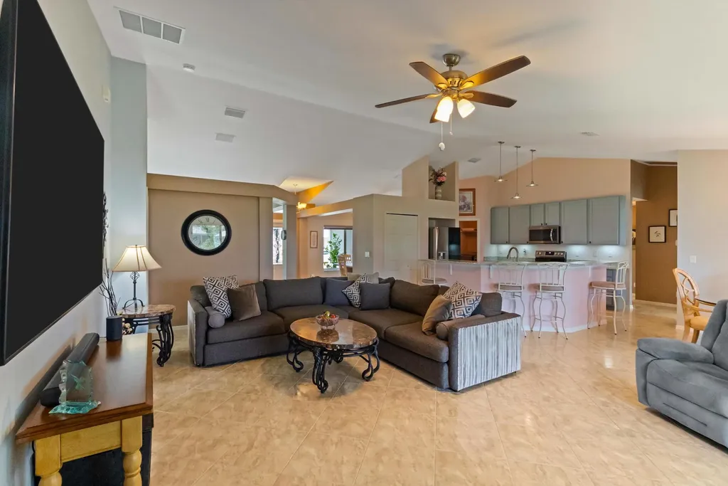 4025 SW Kadlic Street Port St Lucie FL 34953