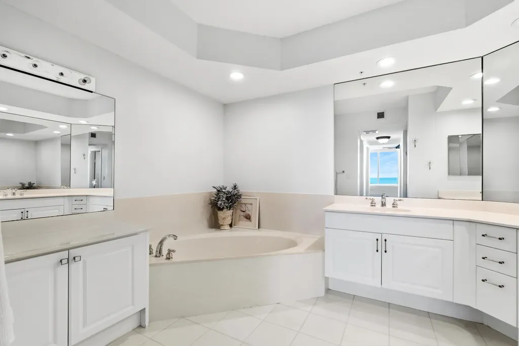 2900 N Highway Fort Pierce FL 34949