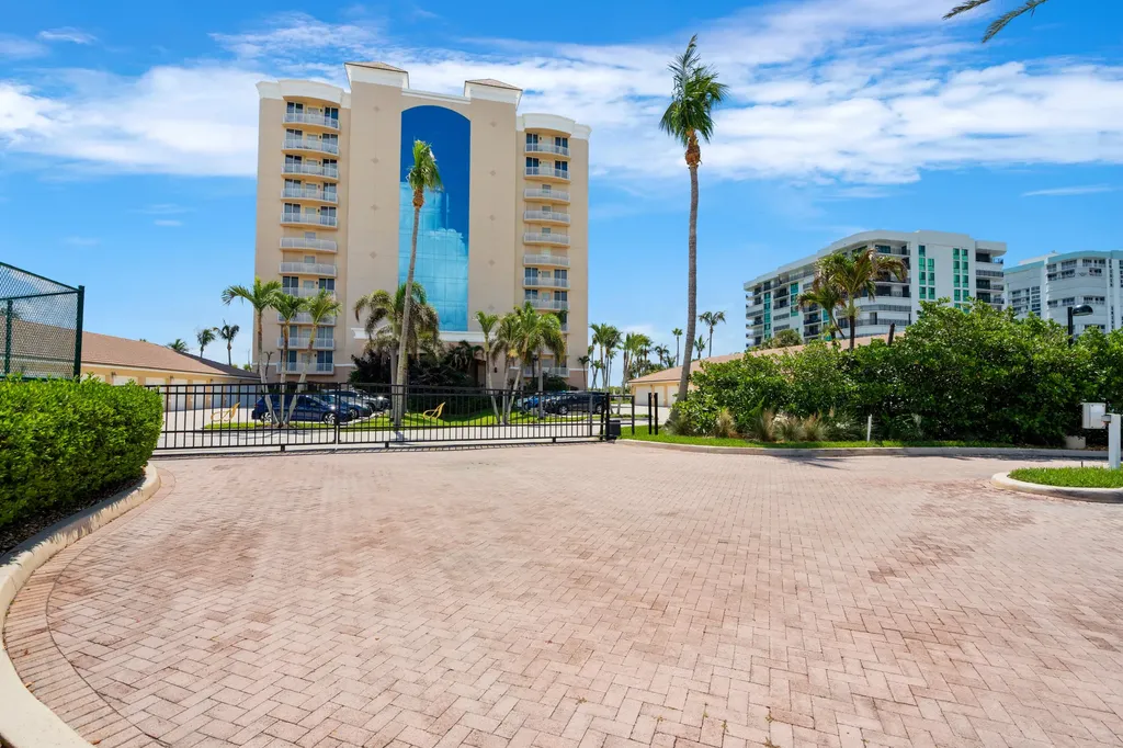 2900 N Highway Fort Pierce FL 34949