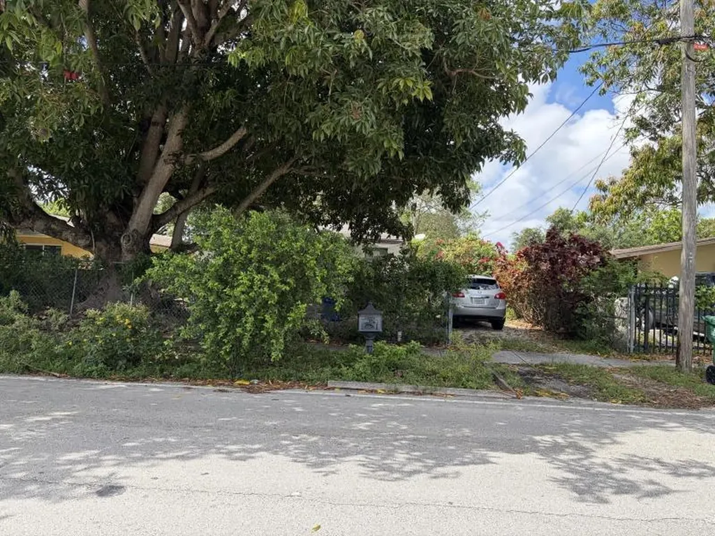 2021 NW 87th Street Miami FL 33147