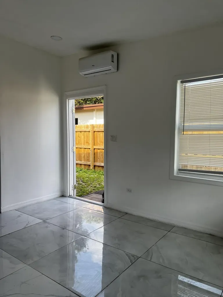 1212 NW 13th Court Fort Lauderdale FL 33311