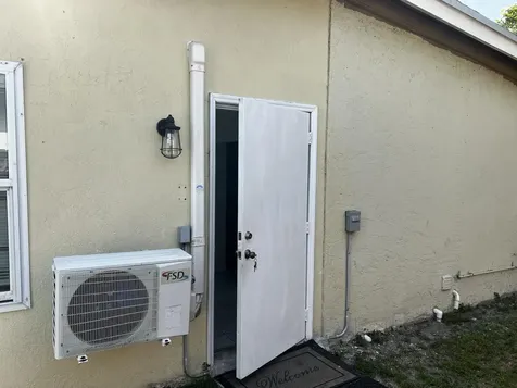 1212 NW 13th Court Fort Lauderdale FL 33311