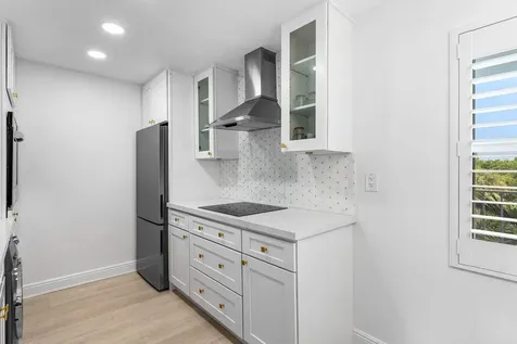 689 NE 6th Court Boynton Beach FL 33435